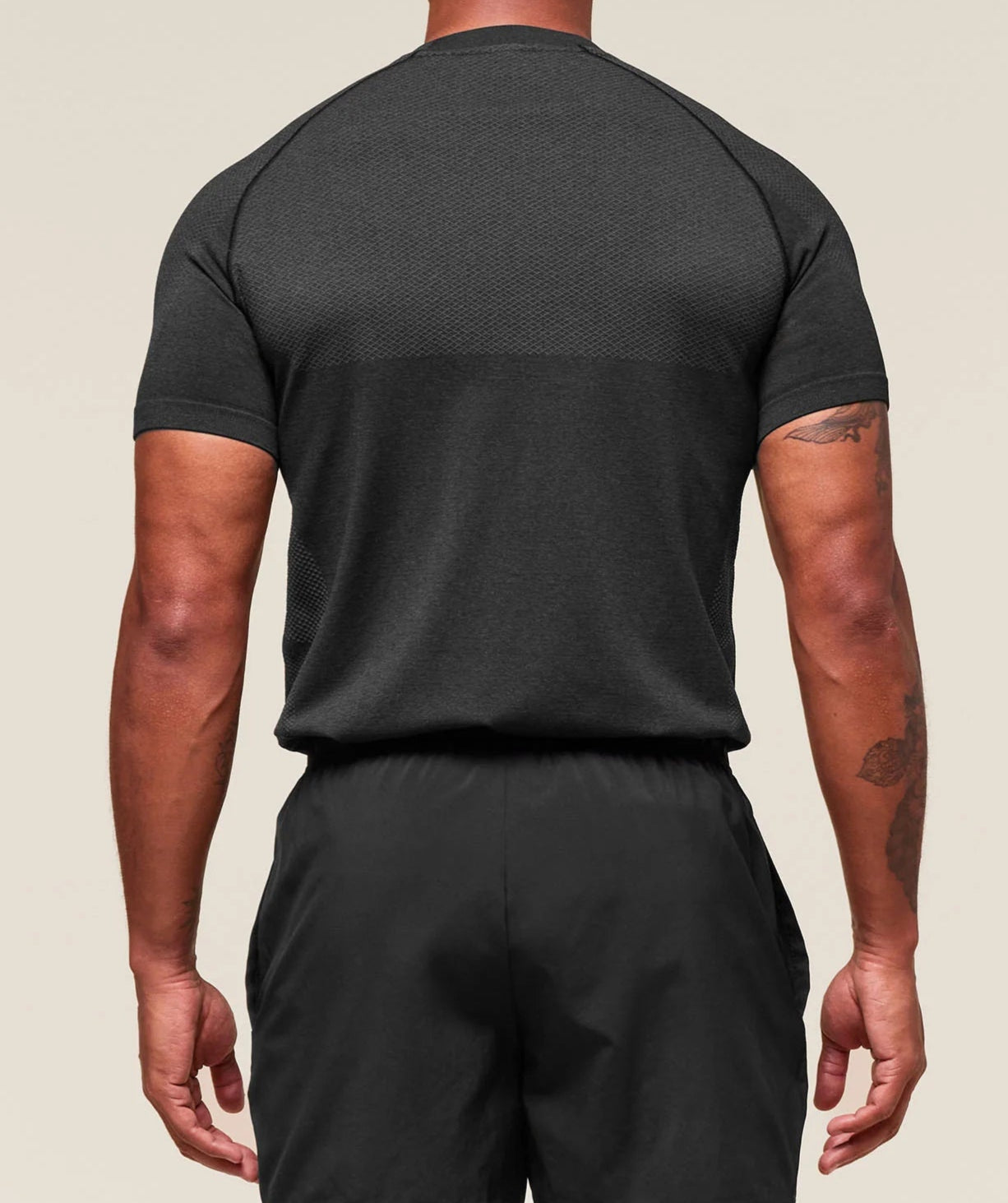 GYMSHARK Lebanon - Vital Seamless T-Shirt Black/Silhouette Grey - Back