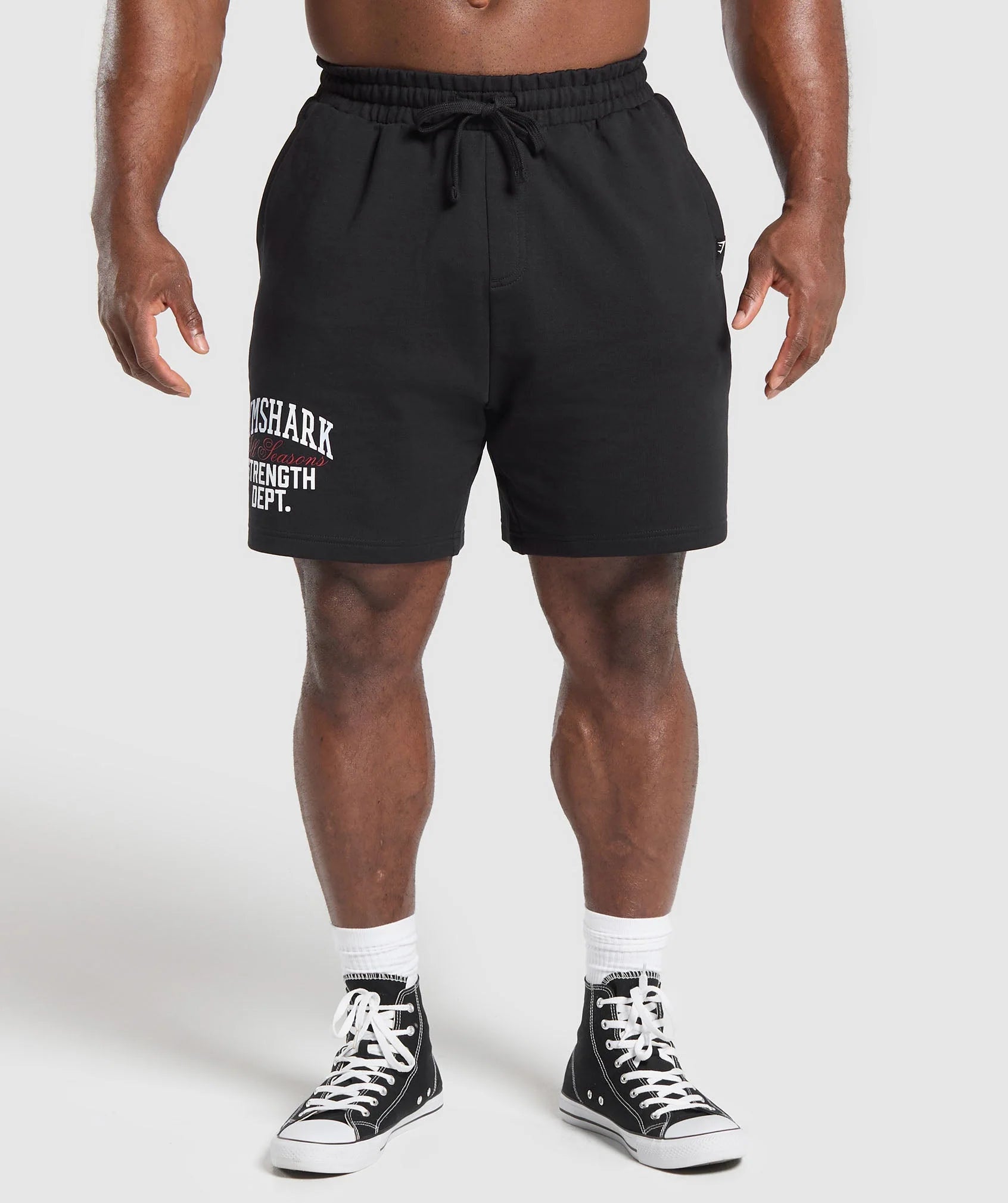 GYMSHARK Lebanon - Trophy Graphic Shorts Black - Front