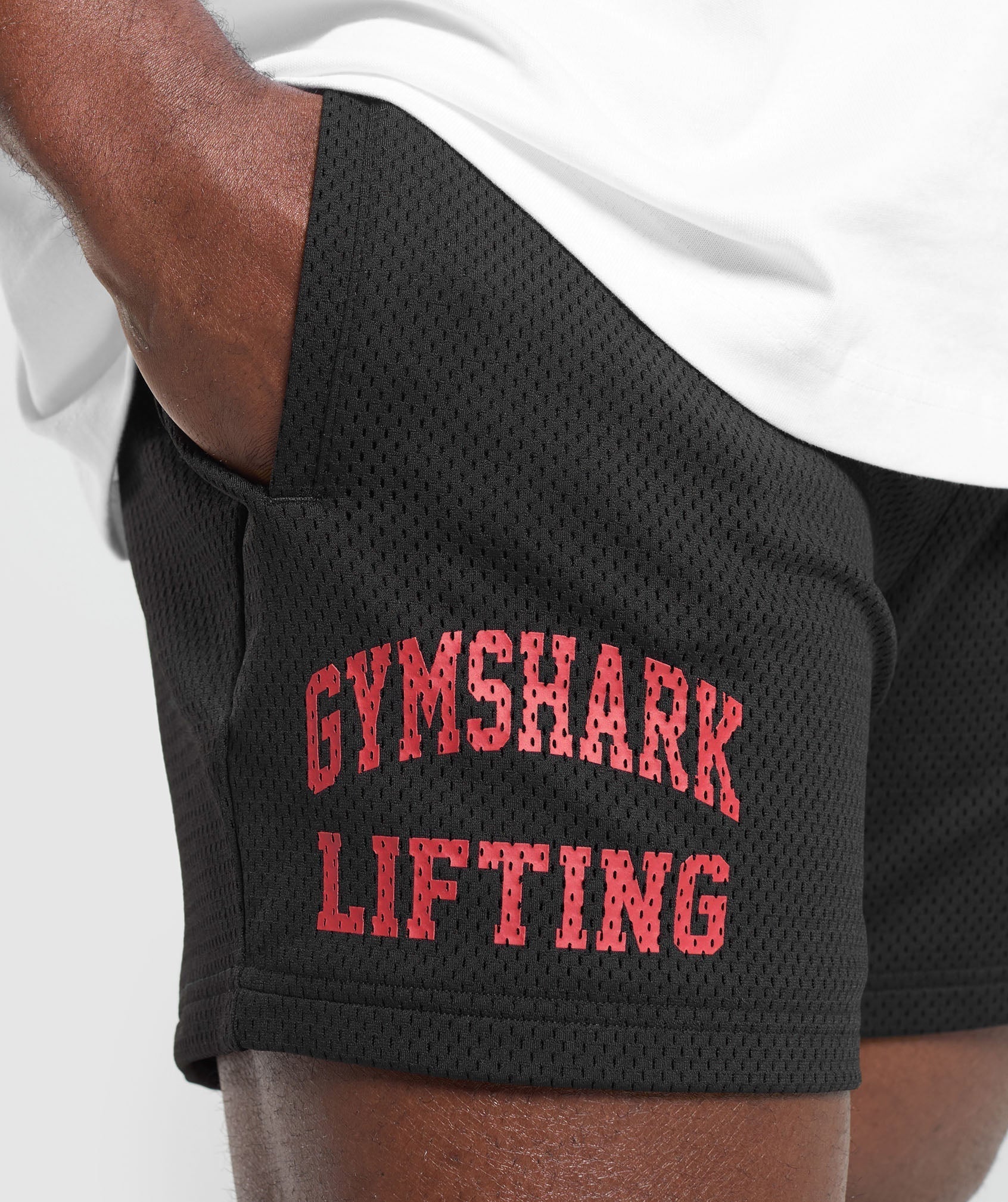 GYMSHARK Lebanon - Lifting Mesh 5" Shorts Black/Conditioning Red - Front Side 2