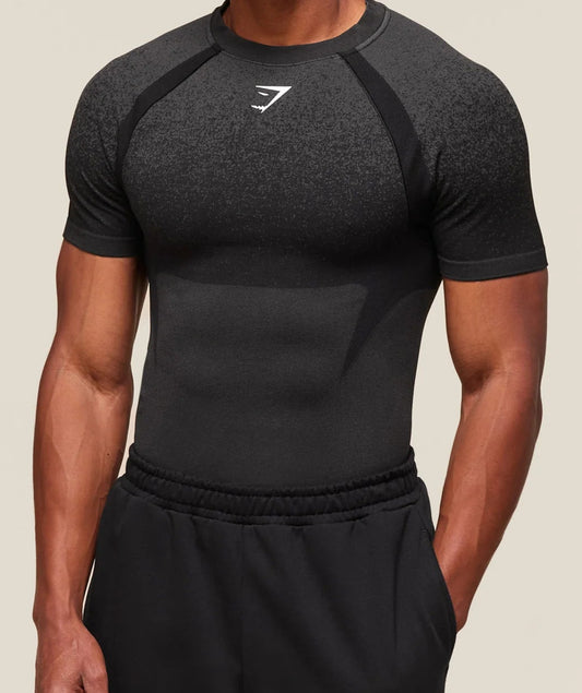GYMSHARK Lebanon - Shadow Seamless T Shirt Black - Front